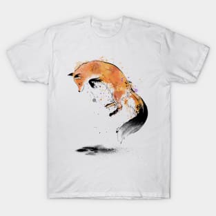 Red Fox jumping into Snow T-Shirt